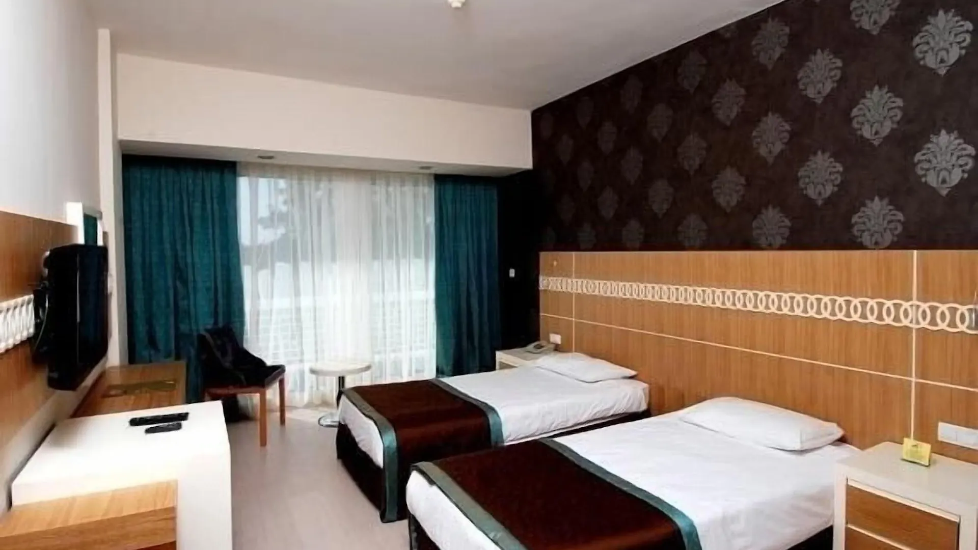 Nashira City Resort Hotel Antalya