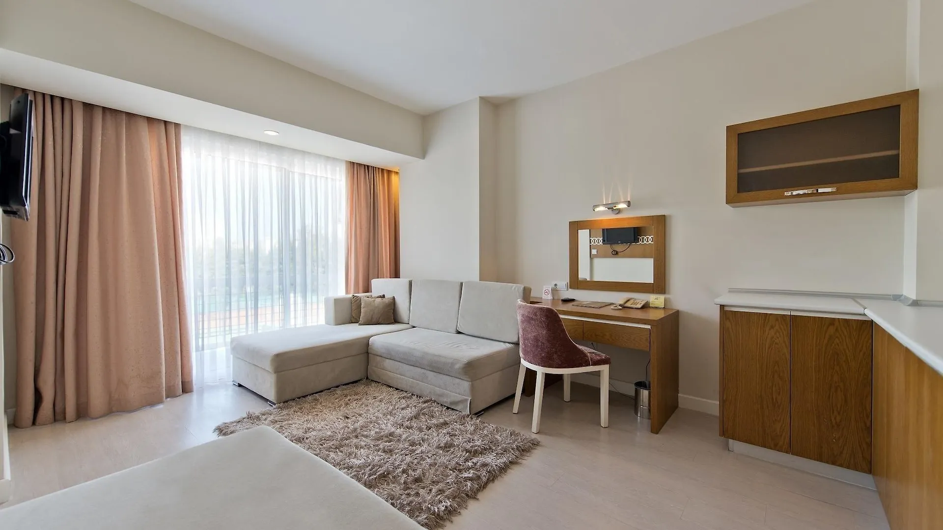 Nashira City Resort Hotel Antalya