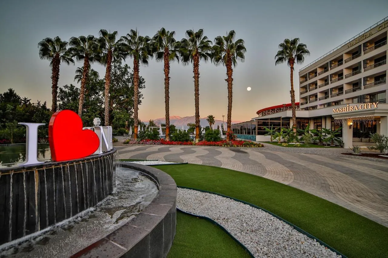 Nashira City Resort Hotel Antalya