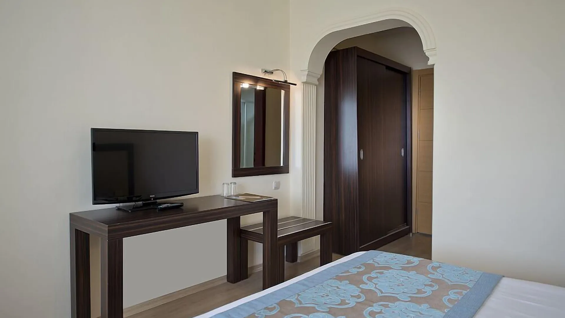 Nashira City Resort Hotel Antalya Türkiye