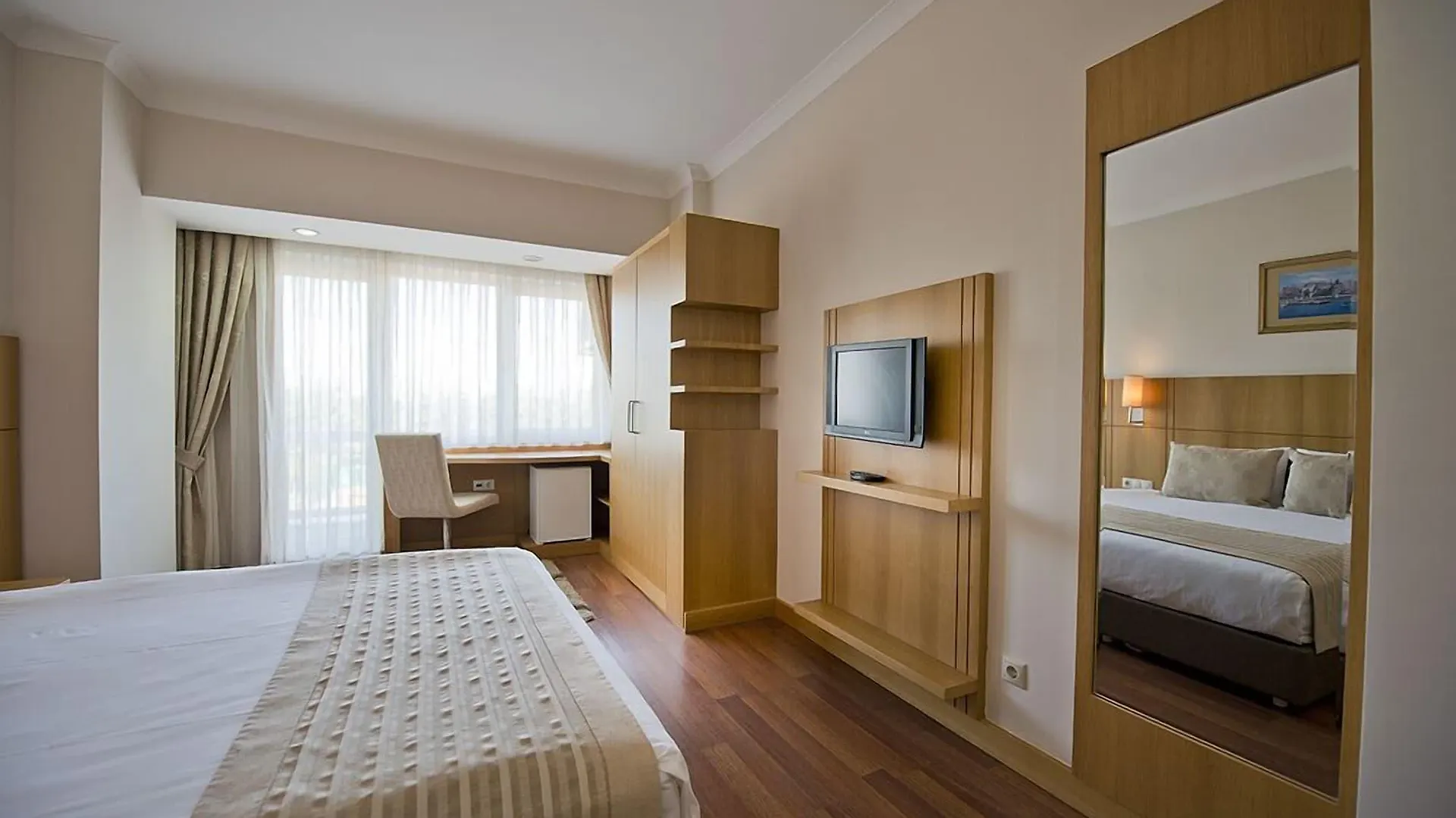 Nashira City Resort Hotel Antalya Türkiye