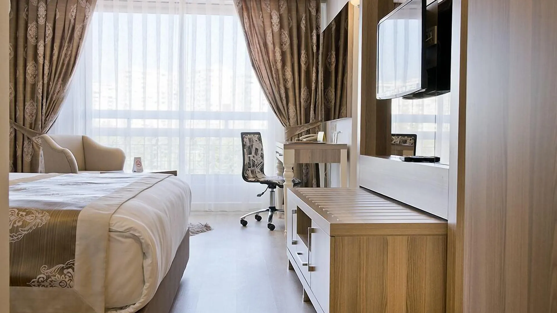 Nashira City Resort Hotel Antalya