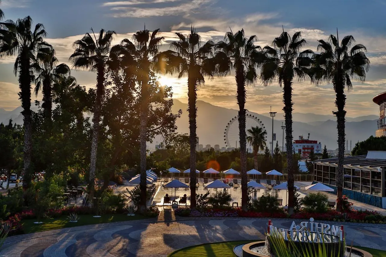 Nashira City Resort Hotel Antalya 4*,